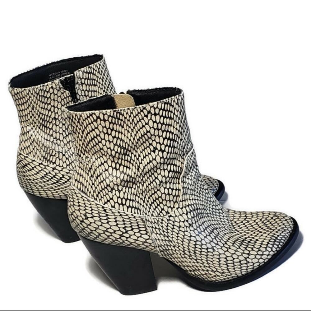 Anthropologie Matisse Keegan Snakeskin Booties 6.5